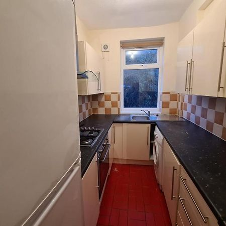 Budget Double En-Suite Bedroom Sheffield Eksteriør billede