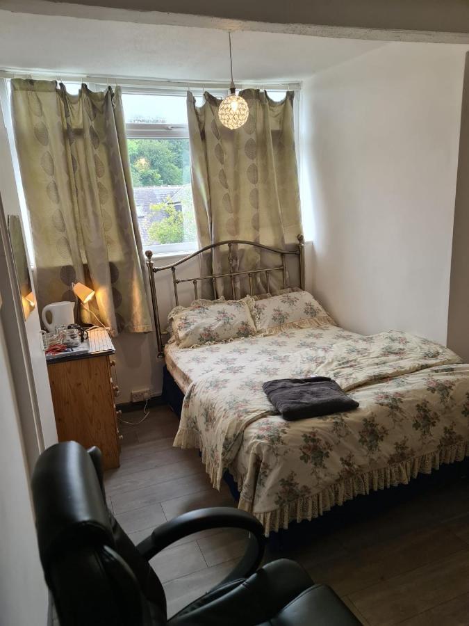 Budget Double En-Suite Bedroom Sheffield Eksteriør billede